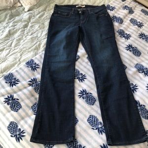 Levi’s curvy bootcut dark blue jeans